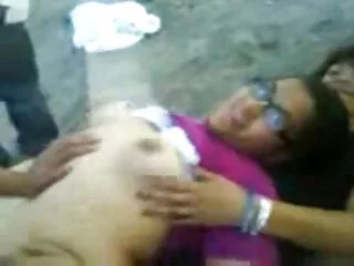 Nézze meg a videót szex pornó, nászút Ázsiai lány mia jó szoros pinak minőségű, kategóriában Ázsia.
