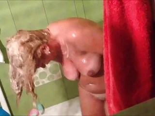 Nézze meg a videót a tini pornó kiváló szörös pina minőségű szintetikus, jó minőségű, a HD pornó kategóriájában.
